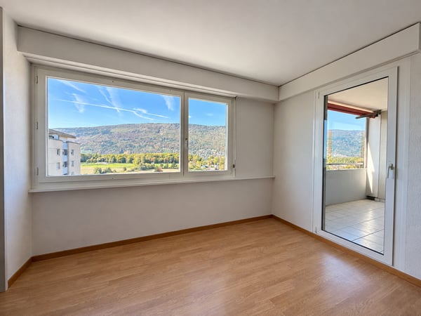 Sanierte helle 3.5-Zimmer-Wohnung mit Balkon und Seesicht 7