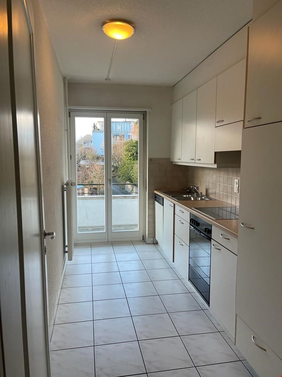 Grosszügige Wohnung in beliebtem Wohnquartier 2