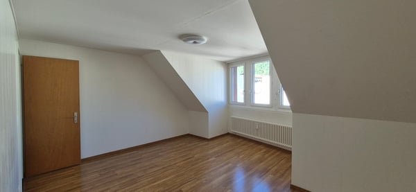 Charmante Wohnung mit Balkon direkt im Zentrum von Interlaken 8