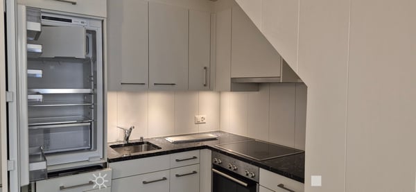 Charmante Wohnung mit Balkon direkt im Zentrum von Interlaken 2