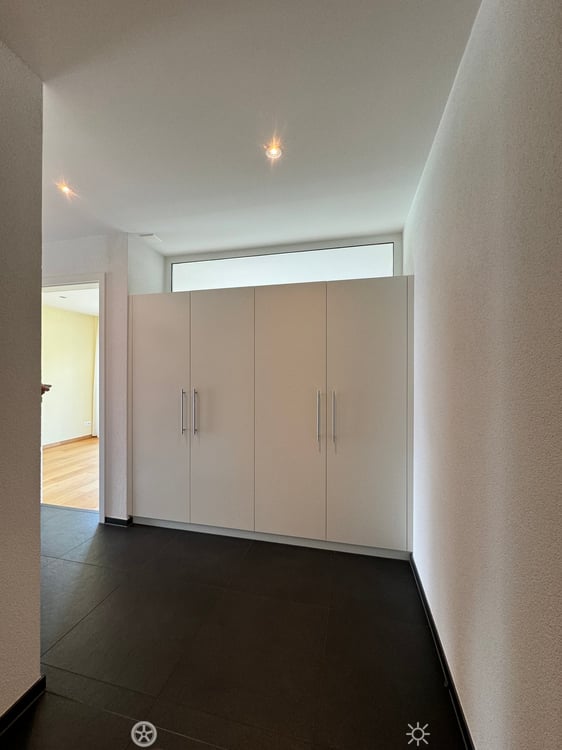 Hochwertige Attika-Wohnung zu vermieten 4