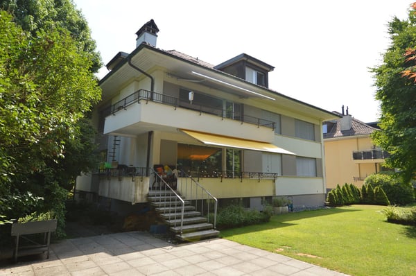 Wohnen an bester Adresse 5.5-Zimmer Gartenwohnung zum Verkauf 1