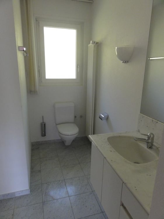 Grosszügige 7-Zimmer-Wohnung mit Pool und Panoramablick in Muri b. Bern 8