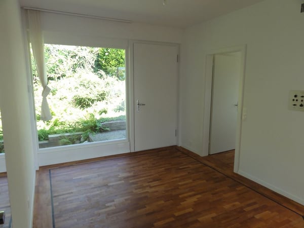 Grosszügige 7-Zimmer-Wohnung mit Pool und Panoramablick in Muri b. Bern 16