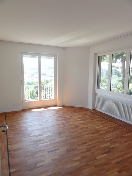 Grosszügige 7-Zimmer-Wohnung mit Pool und Panoramablick in Muri b. Bern 7