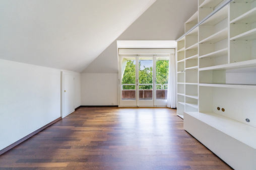 Repräsentative Villa mit Pool und separater 2½-Zimmer-Einliegerwohnung in Muri 10