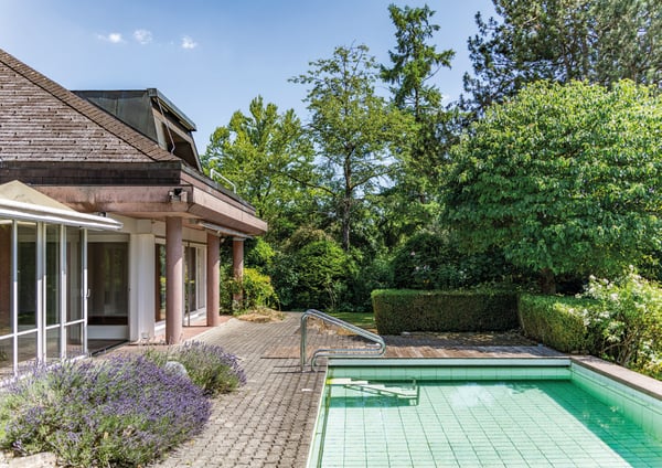 Repräsentative Villa mit Pool und separater 2½-Zimmer-Einliegerwohnung in Muri 3