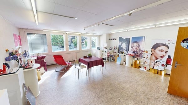 Vielseitig nutzbare 130 m² im Herzen der Stadt Büro, Praxis oder Lager 3