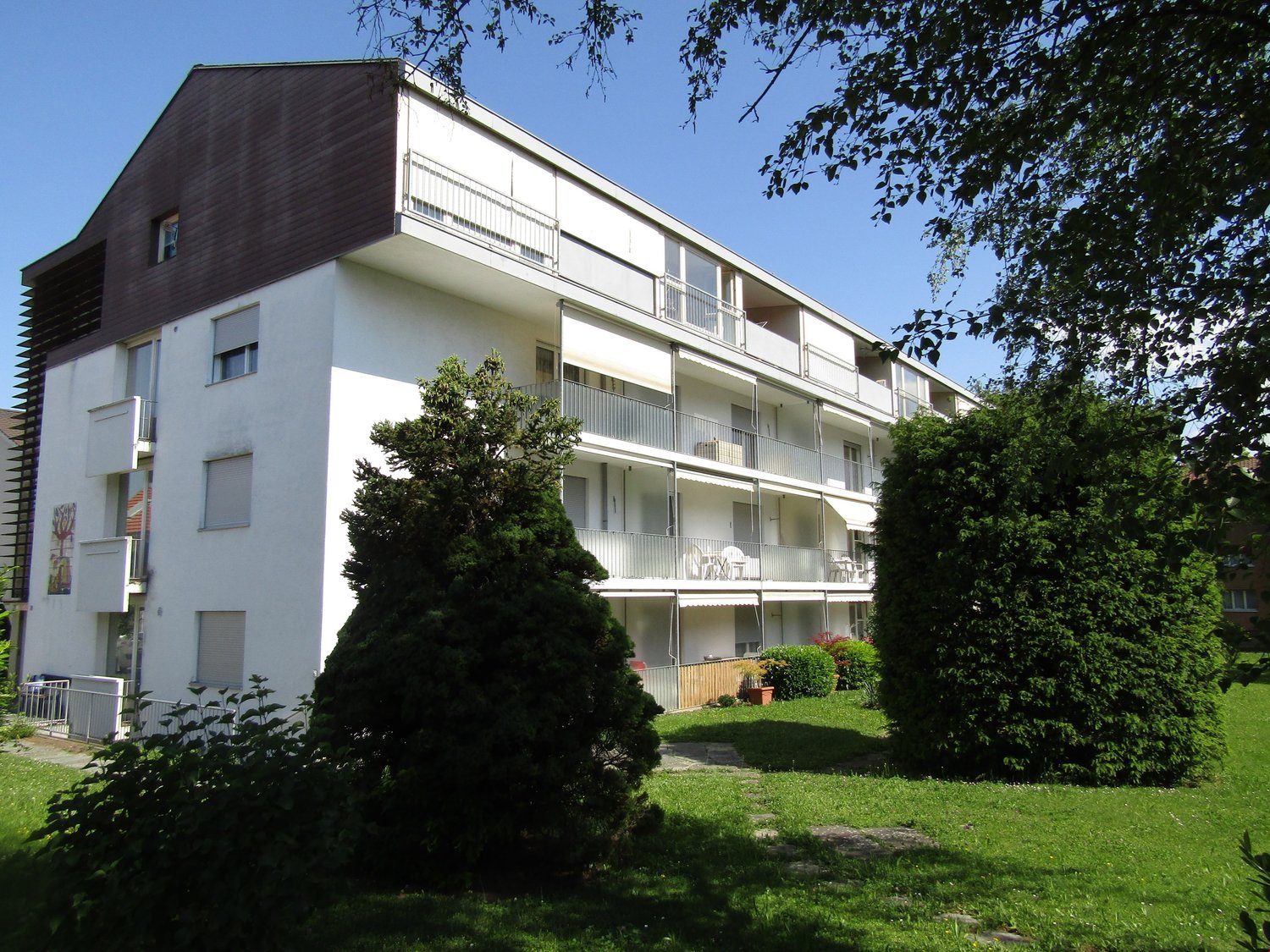 Bild Alterswohnungen in Muttenz,  2.5-Zimmer-Wohnung mit Balkon und Lift