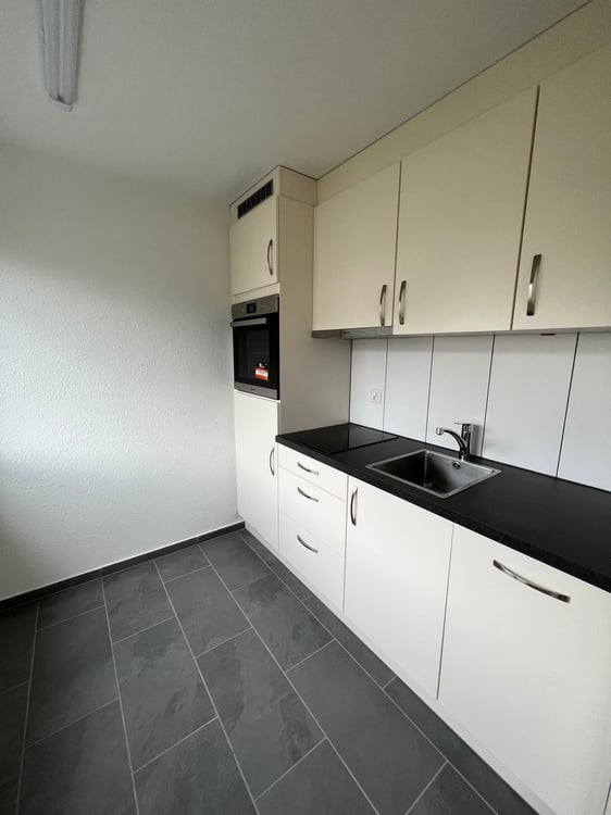 Moderne 1.5-Zimmer-Wohnung mit Balkon in Allschwil 4
