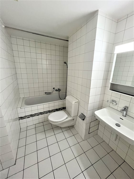 Helle 2-Zimmer-Wohnung mit Balkon im 4. OG – Kleinhüningen, Basel 12