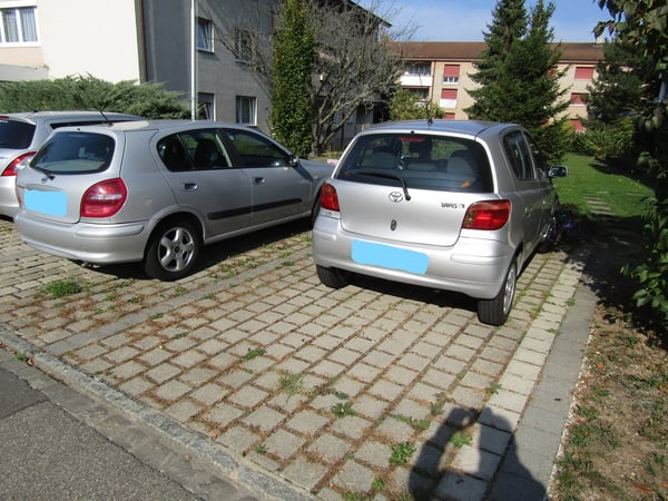 Auto-Abstellplatz zu vermieten in Muttenz ÖV Altersheim 1