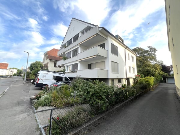 Charmante 5.5-Zimmer-Maisonette-Wohnung mit Balkon in Allschwil 2