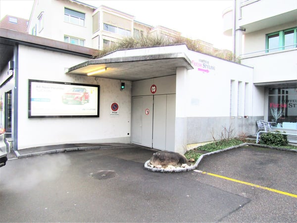 Einstellhallenplatz für Motorrad in Allschwil 3