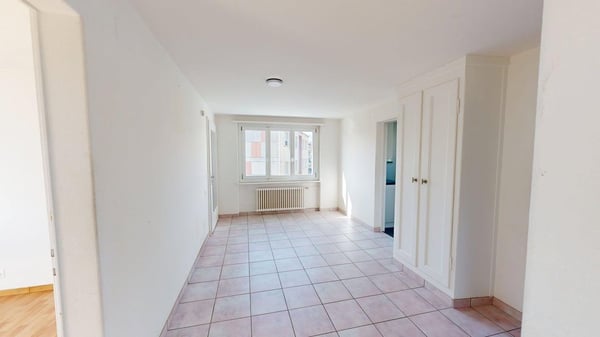 3 1/2-Zimmer-Wohnung 1. OG 2