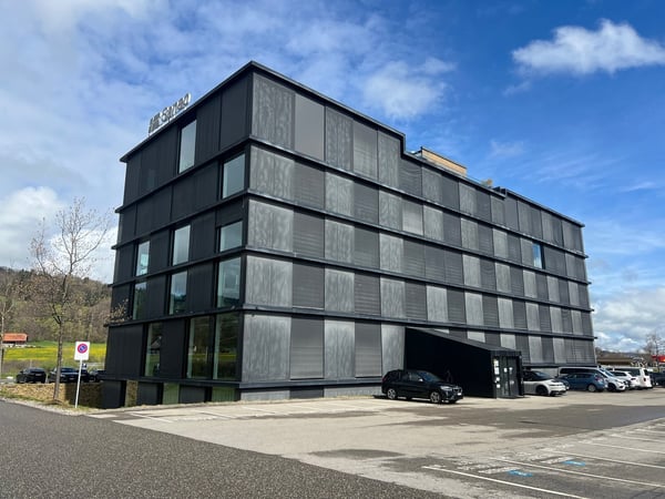 Surface commerciale / dépôt d'env. 55 m2 à louer à Bulle 1