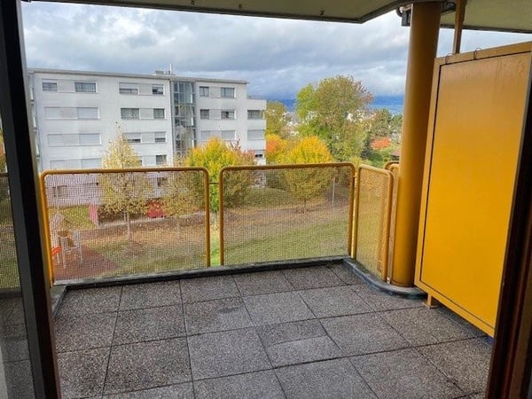 Appartement de 1.5 pièces d'env. 120 m2 avec balcon 2