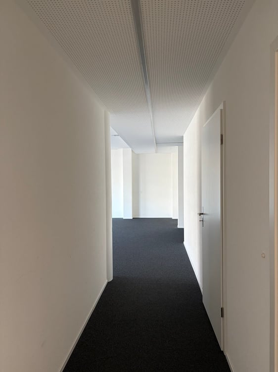 Surface commerciale d'env. 114.54 m2 à louer 9