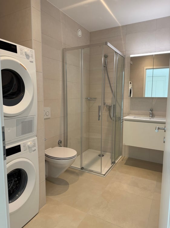 Appartement neuf de 3.5 pièces au 4ème étage avec balcon 5