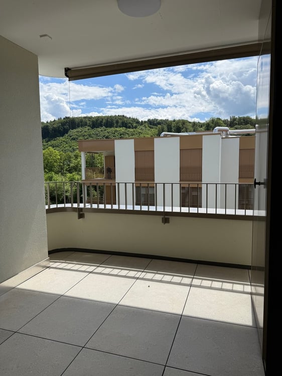 Appartement neuf de 3.5 pièces au 4ème étage avec balcon 6