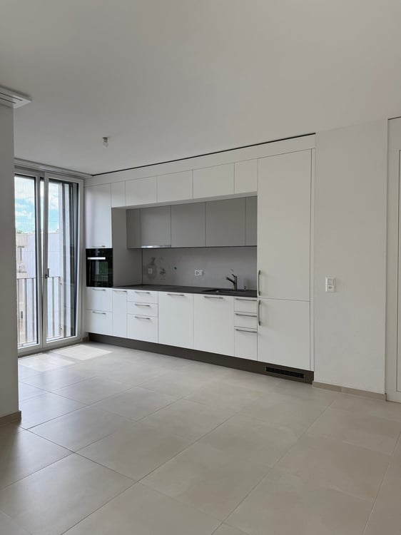 Appartement neuf de 3.5 pièces au 4ème étage avec balcon 2