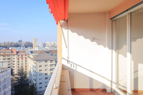 Appartement de 3.5 pièces au dernier étage avec balcon 12
