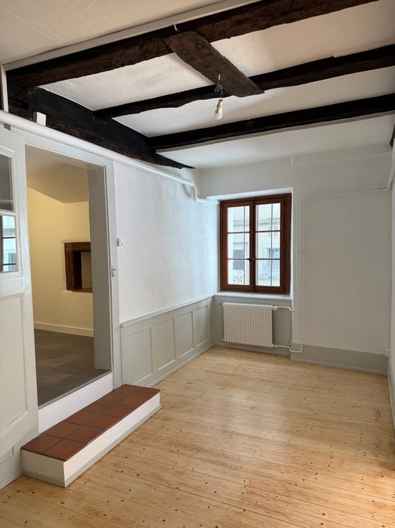 Appartement 2.5 pièces rénové en vieille ville de Fribourg 6