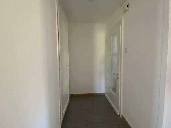 Nouvelle opportunité ! Bel appartement de 4 pièces au coeur de Tavannes 8