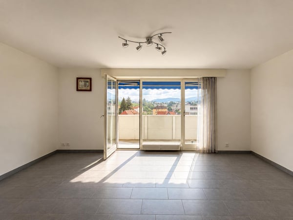 Charmant appartement de 4 pièces avec 2 balcons 2