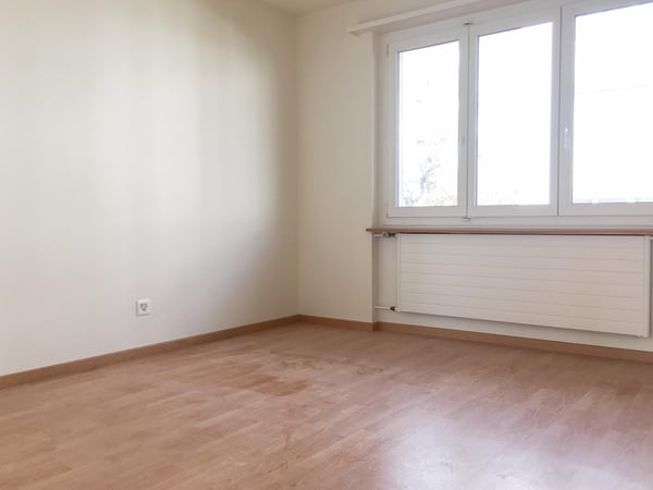 Appartement de 4 pièces au 3ème étage à louer à Peseux 5