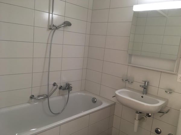 Appartement de 4 pièces au 3ème étage à louer à Peseux 8