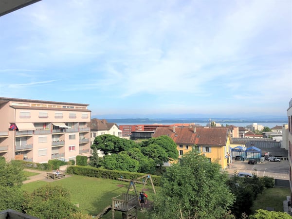 Appartement de 4 pièces au 3ème étage à louer à Peseux 1
