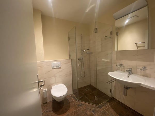 Bel appartement de 4.5 pièces à louer - Tertre 12, Neuchâtel 7