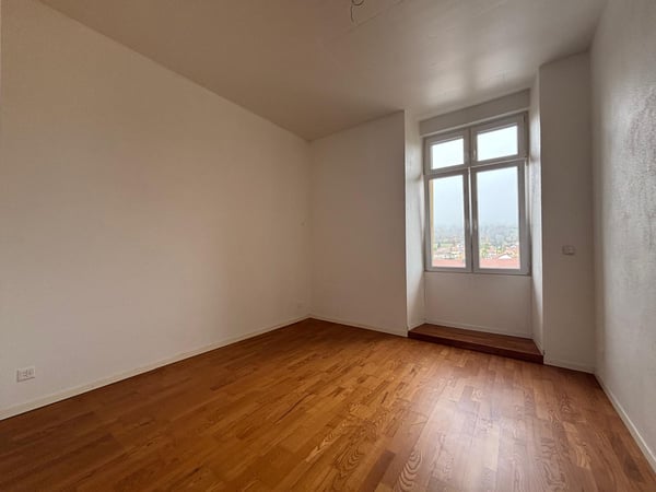 Appartement lumineux de 4 pièces à deux pas de la gare de Couvet 3