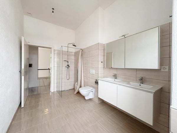 Appartement lumineux de 4 pièces à deux pas de la gare de Couvet 6