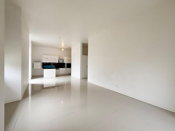 Appartement lumineux de 4 pièces à deux pas de la gare de Couvet 1