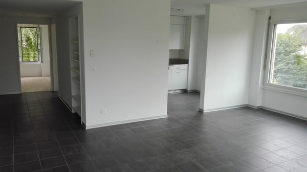 Moderne 4.5-Zimmer-Wohnung mit Balkon für Ihre Familie 4