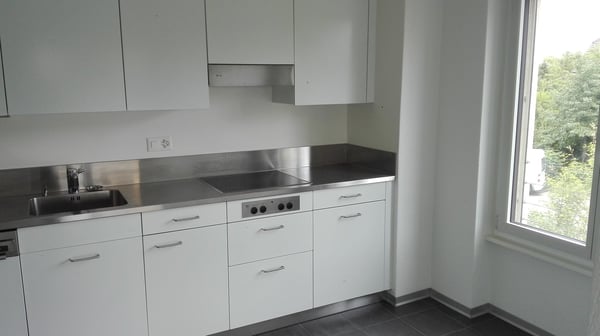 Moderne 4.5-Zimmer-Wohnung mit Balkon für Ihre Familie 3