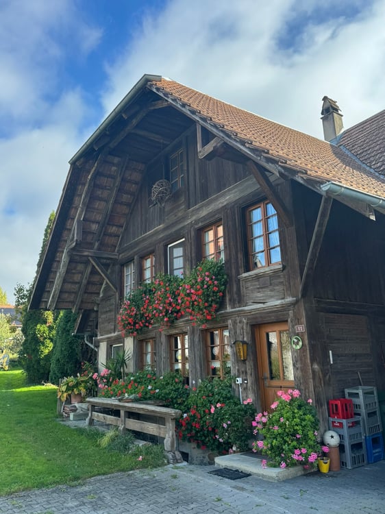 Charmantes Bauernhaus aus dem 18 JH an idyllischer Lage 3