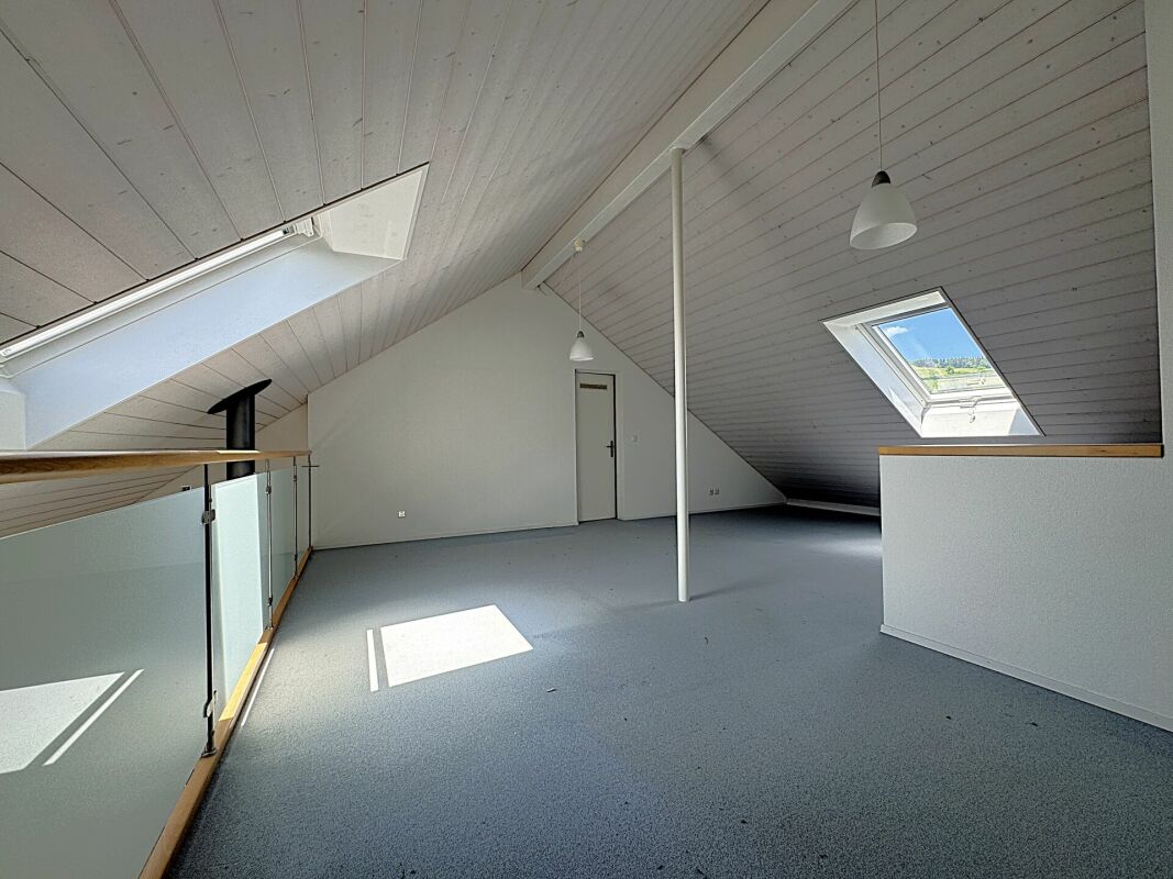 Attraktive und zentral gelegene Dachwohnung mit Galerie