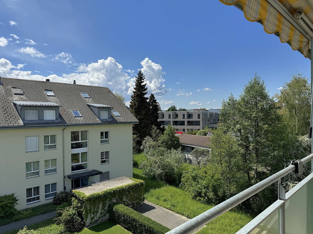Attraktive und zentral gelegene Dachwohnung mit Galerie
