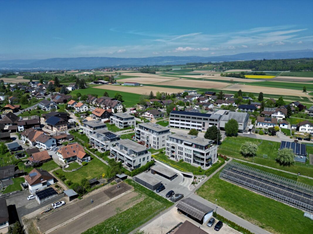 neuwertige Gartenwohnung an idyllischer Lage