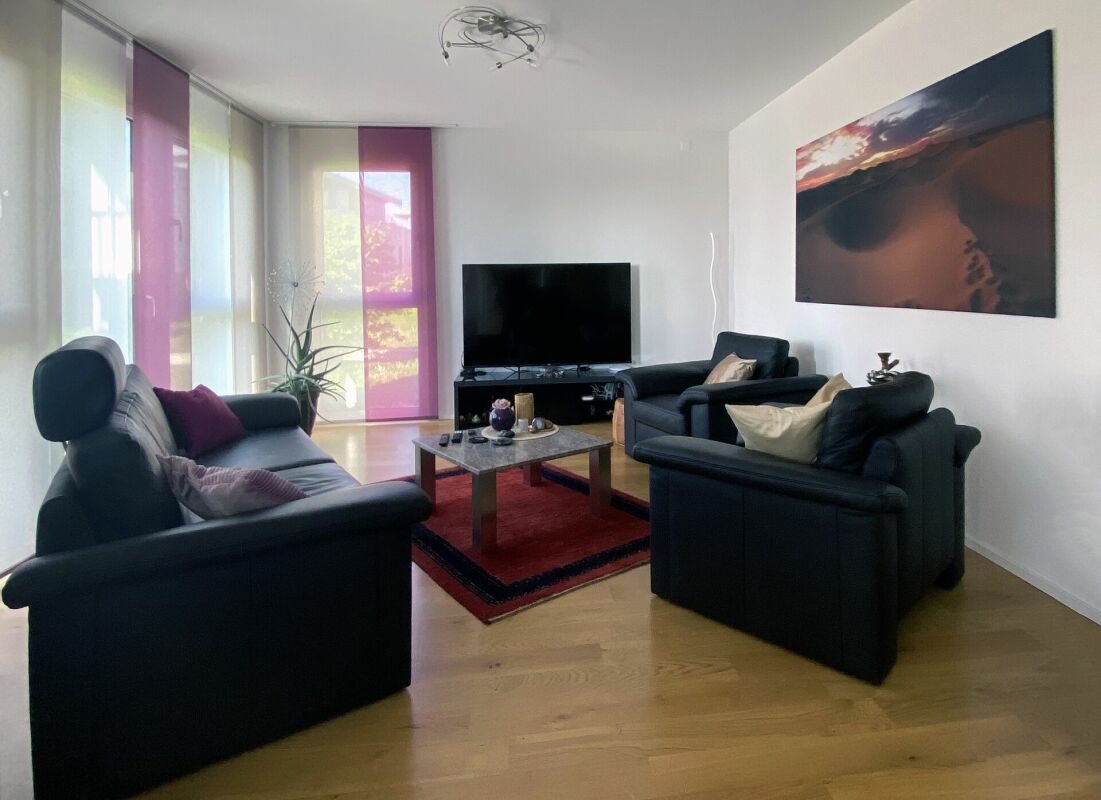 neuwertige Gartenwohnung an idyllischer Lage