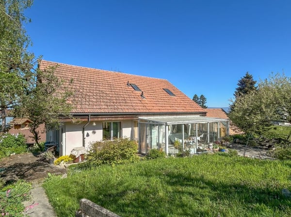 grosszügiges Wohnhaus mit vielen Möglichkeiten 1