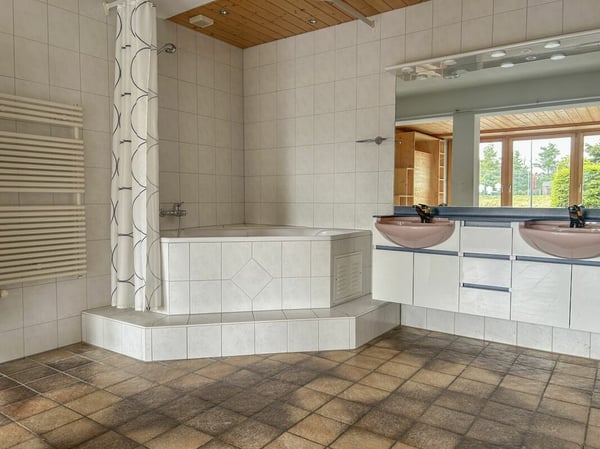 grosszügiges Wohnhaus mit vielen Möglichkeiten 11