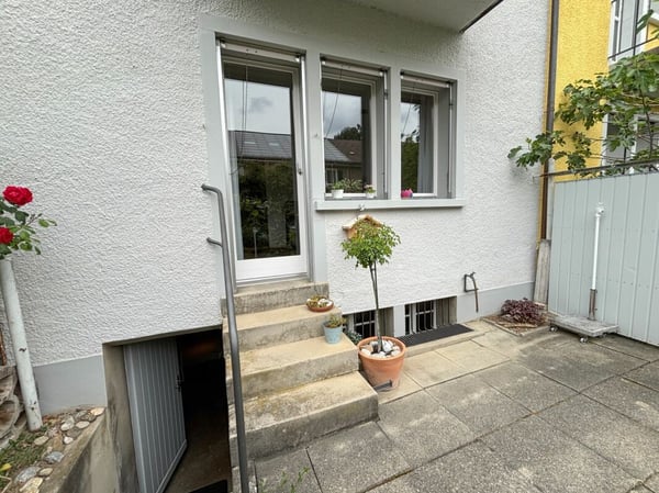 charmantes Wohnhaus im Breitsch 12