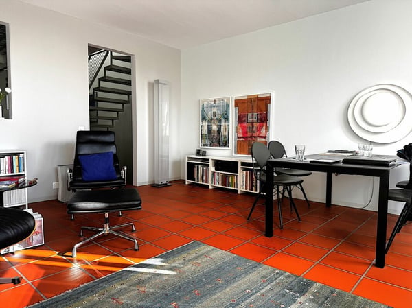 Zeitlose Architektur trifft auf überraschende Wohnqualität 3