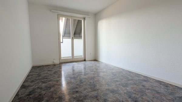RESERVIERT / Grosszügig, hell, mit herrlicher Aussicht 10
