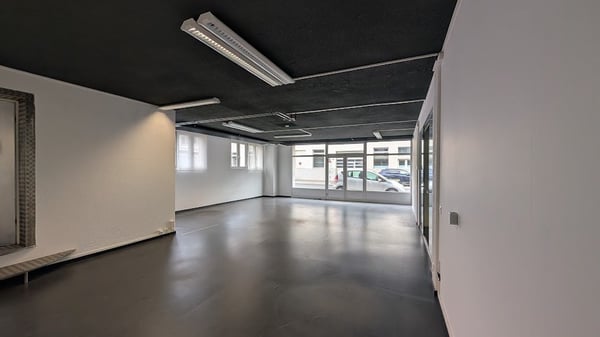 115 m² Ausstellungs-/Ladenfläche an der Hauptstrasse in Rohrbach 4