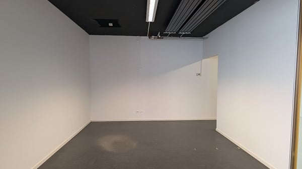 115 m² Ausstellungs-/Ladenfläche an der Hauptstrasse in Rohrbach 8